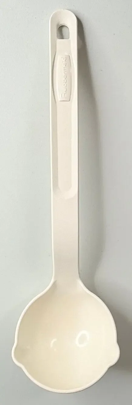 Vintage Rubbermaid #1975 Cream Nylon Ladle Double Spout Retro Kitchen Utensil